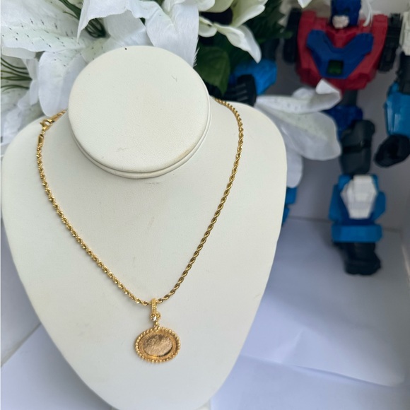 DENKAYS STATEMENT NECKLACE - Picture 3 of 8